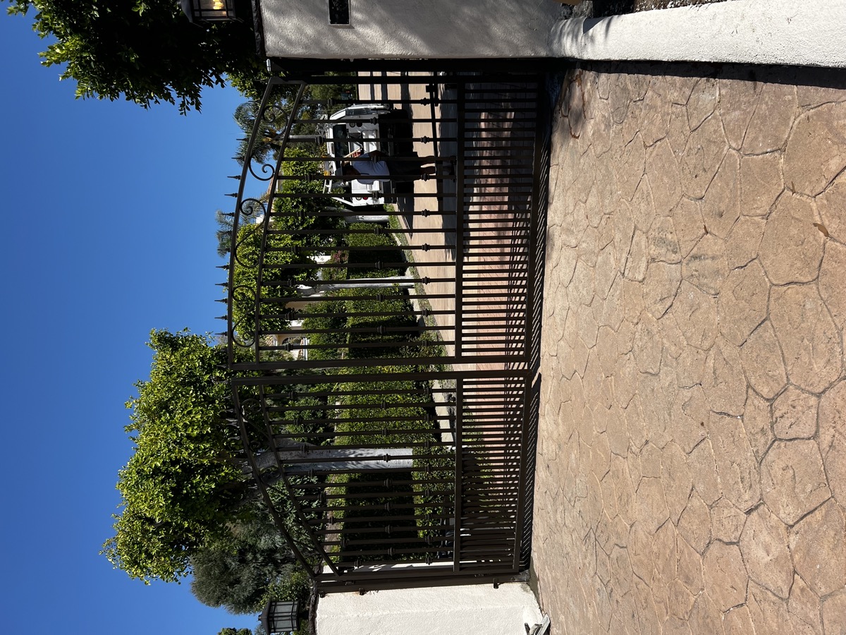 Iron fencing with spear tops